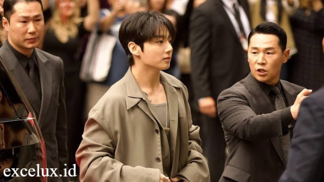 Kebangkitan Calvin Klein di NYFW 2025 Jungkook Jadi Sorotan